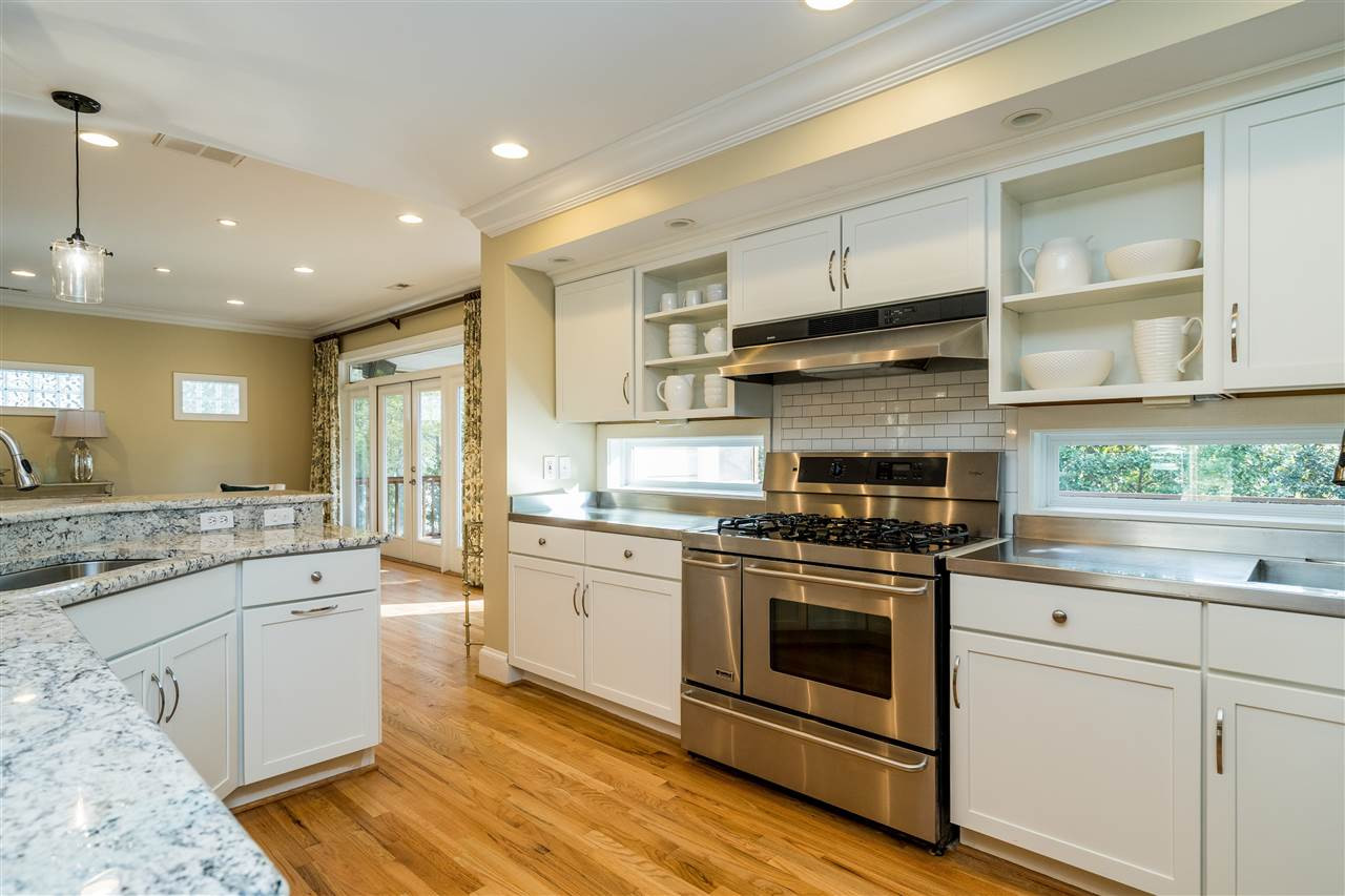 2106 Reaves Drive Raleigh, NC 27608 - Photo 4 of 30 Photo 4