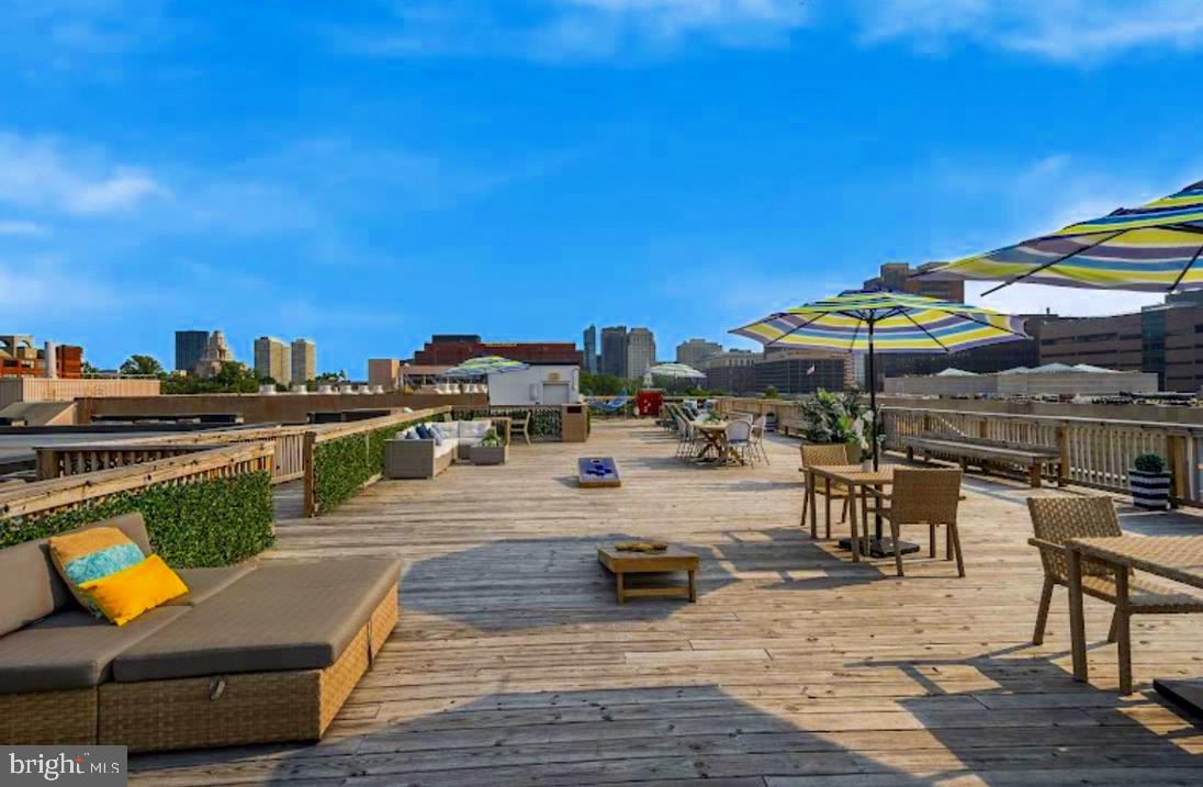 401 Race Street, Unit D Philadelphia, PA 19106 - Photo 19 of 23