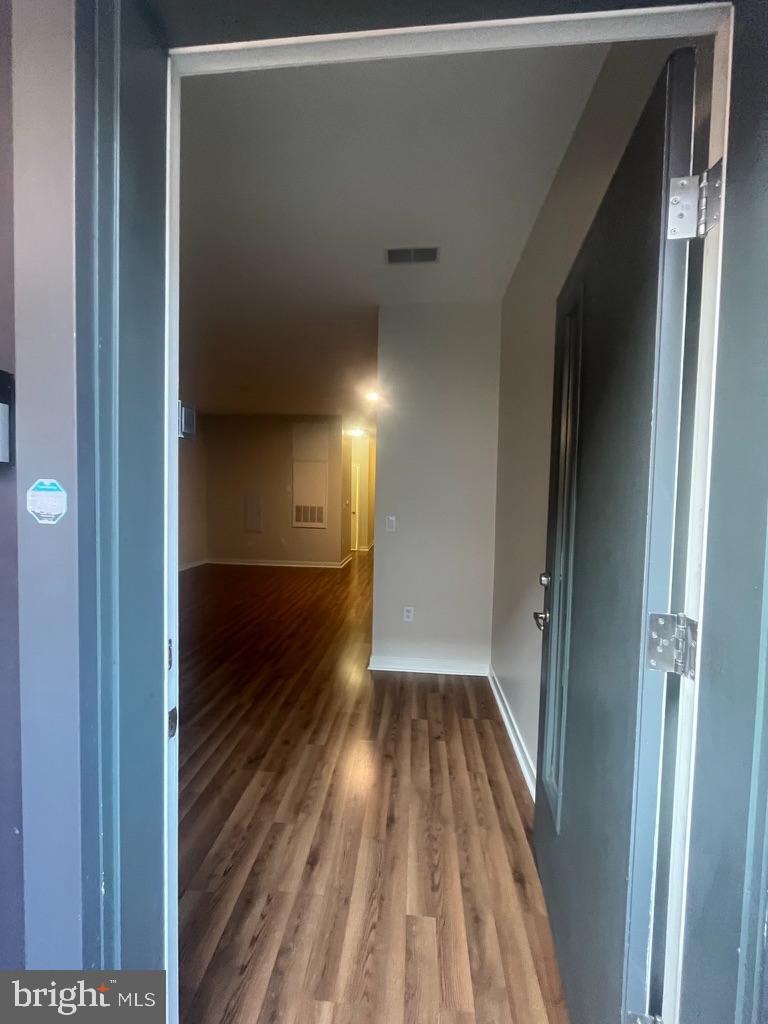 401 Race Street, Unit D Philadelphia, PA 19106 - Photo 3 of 23 a view of gallery