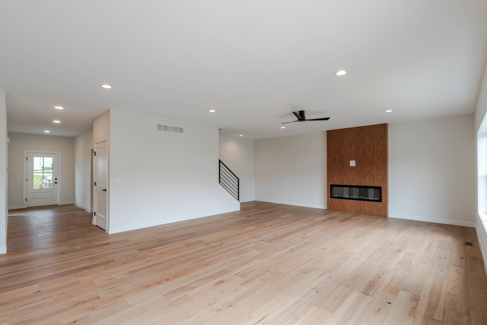 1304 Woodbine Road Bloomington, IL 61704 - Photo 15 of 49