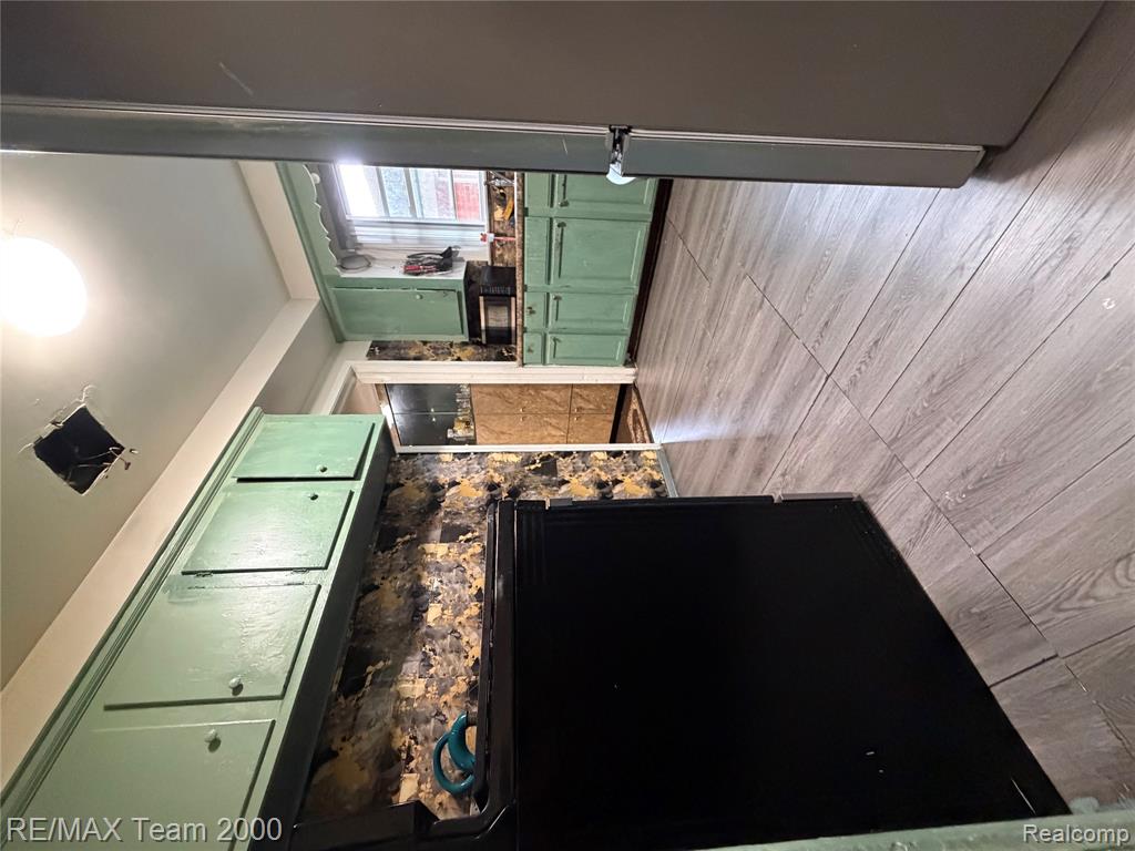 7313 Stout Street Detroit, MI 48228 - Photo 13 of 28