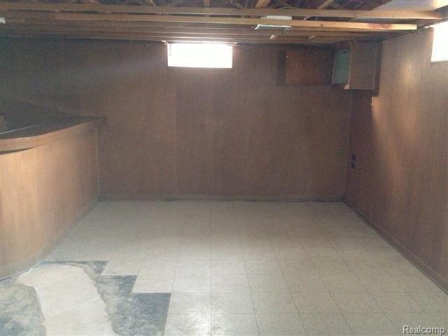21203 Littlestone Road Harper Woods, MI 48225 - Photo 11 of 13 Photo Feb 07, 4 13 25 PM.jpg