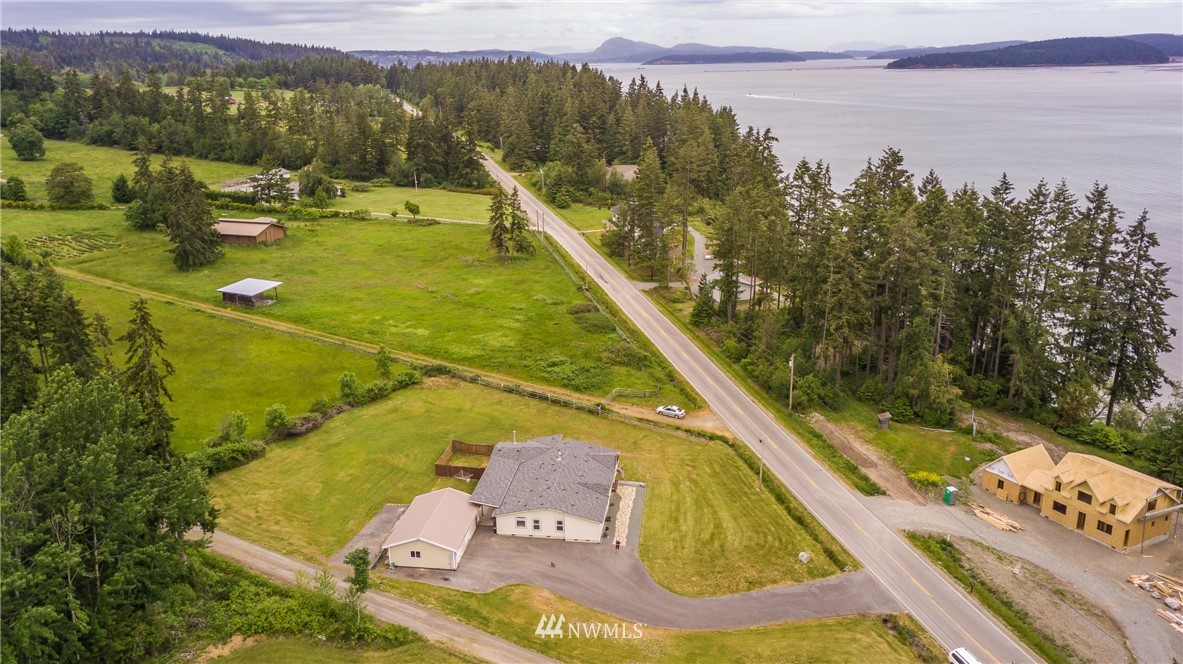 3157 Green Road Oak Harbor, WA 98277 - Photo 3 of 25 Gallery Image 3