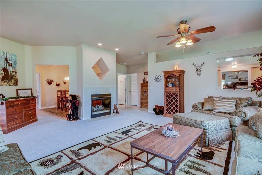 3157 Green Road Oak Harbor, WA 98277 - Photo 5 of 25 Gallery Image 5