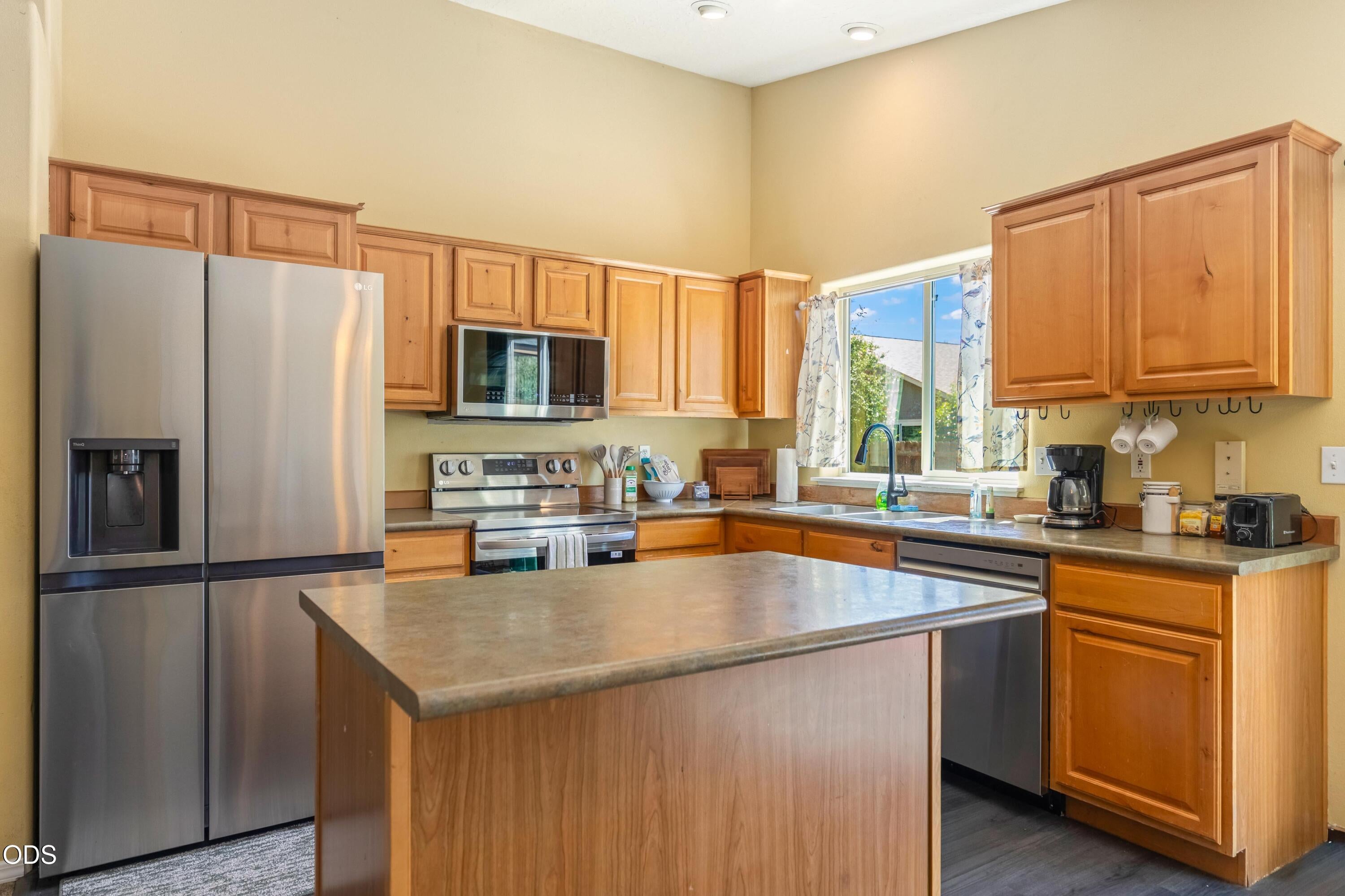 16465 Riley Drive La Pine, OR 97739 - Photo 6 of 30 Gallery Image 6