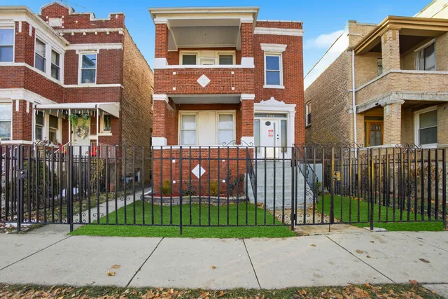 $467,300 | 2102 South 50th Avenue, Cicero, IL 60804