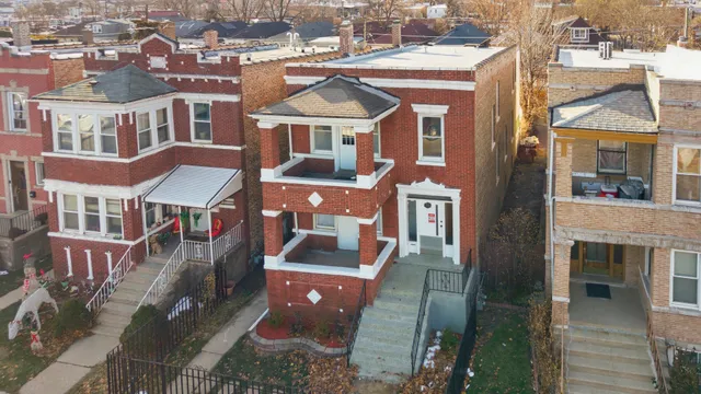 $467,300 | 2102 South 50th Avenue, Cicero, IL 60804