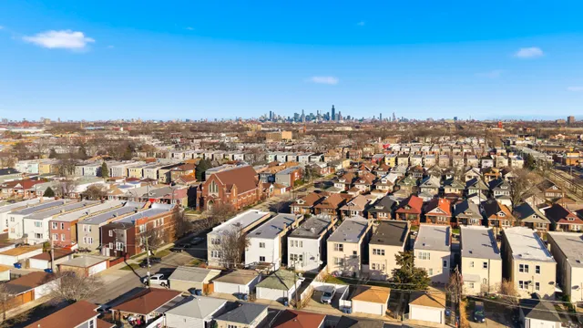 $467,300 | 2102 South 50th Avenue, Cicero, IL 60804