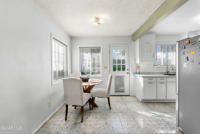 $414,900 | 38609 Glenraven Avenue, Palmdale, CA 93550