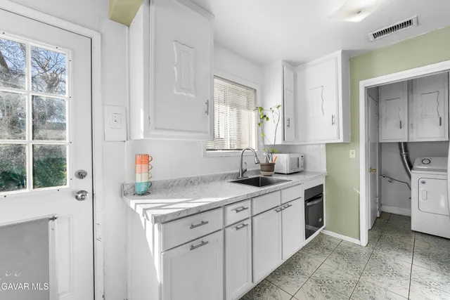 $414,900 | 38609 Glenraven Avenue, Palmdale, CA 93550