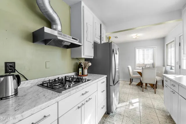 $414,900 | 38609 Glenraven Avenue, Palmdale, CA 93550