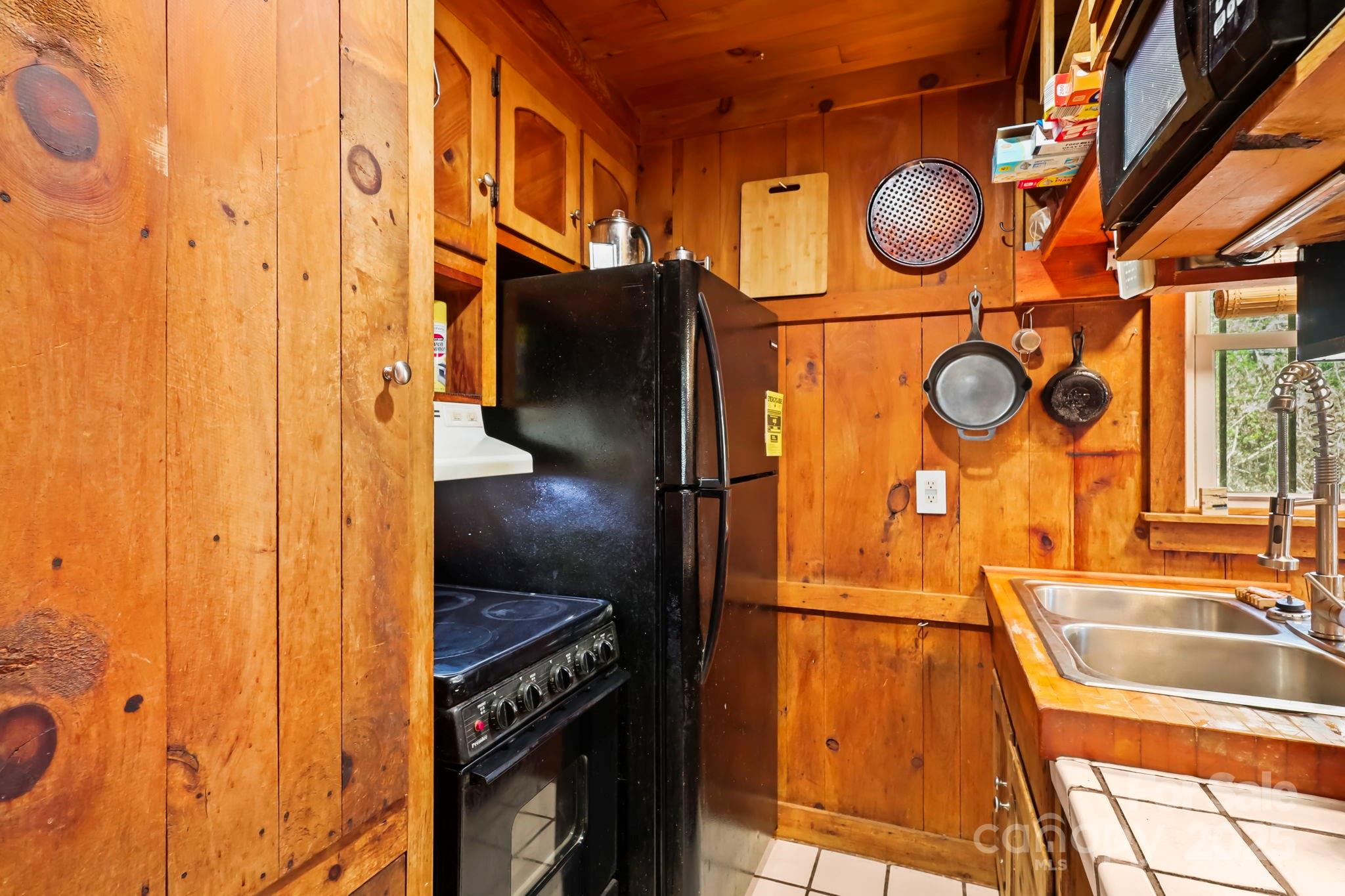 2872 Old Morganton Road Southwest Lenoir, NC 28645 - Photo 18 of 48 Gallery Image 18