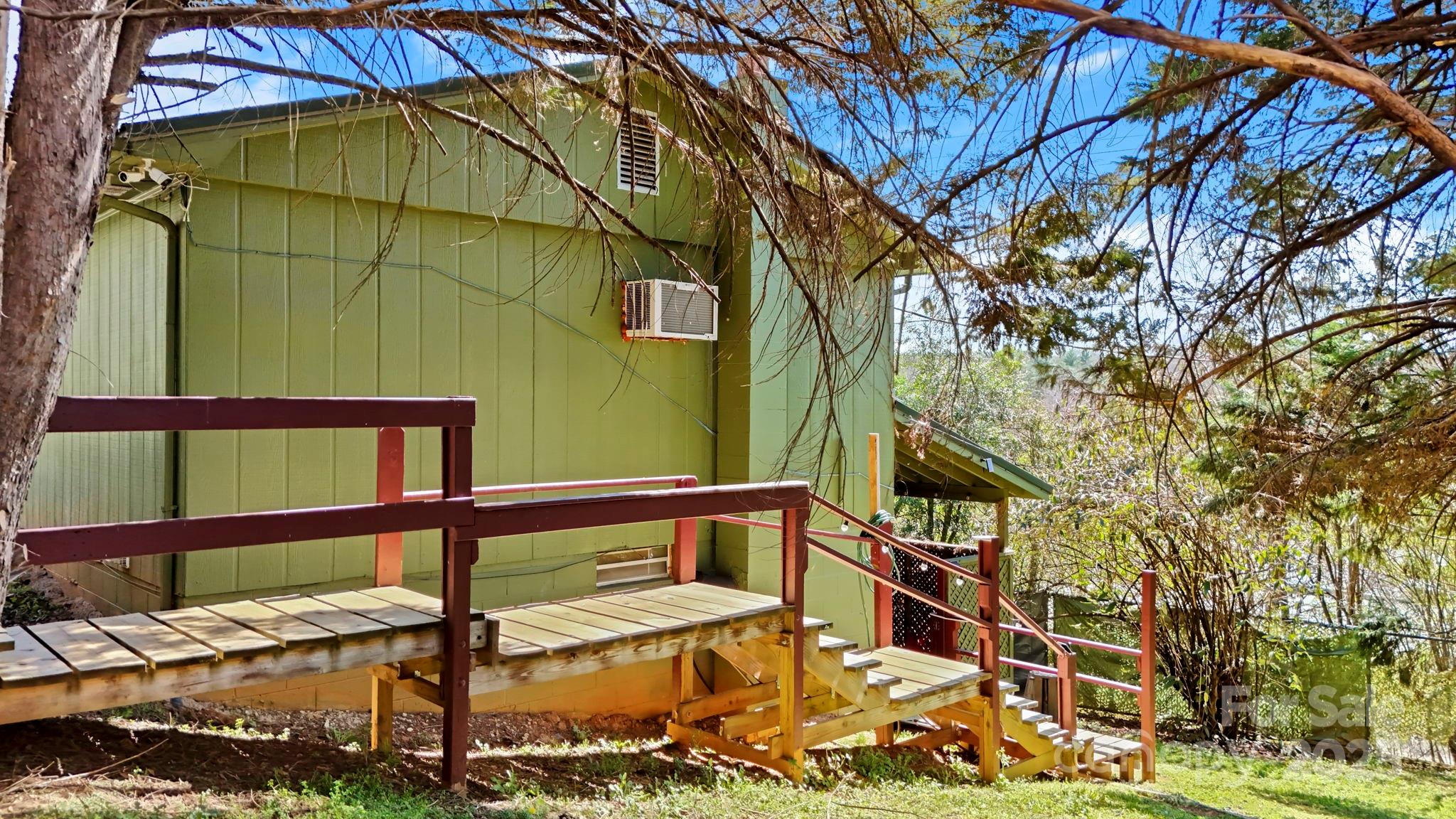 2872 Old Morganton Road Southwest Lenoir, NC 28645 - Photo 10 of 48 Gallery Image 10