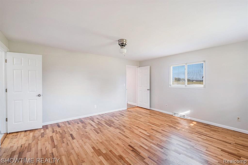 10098 West Pierson Road Flushing, MI 48433 - Photo 17 of 28 Gallery Image 17