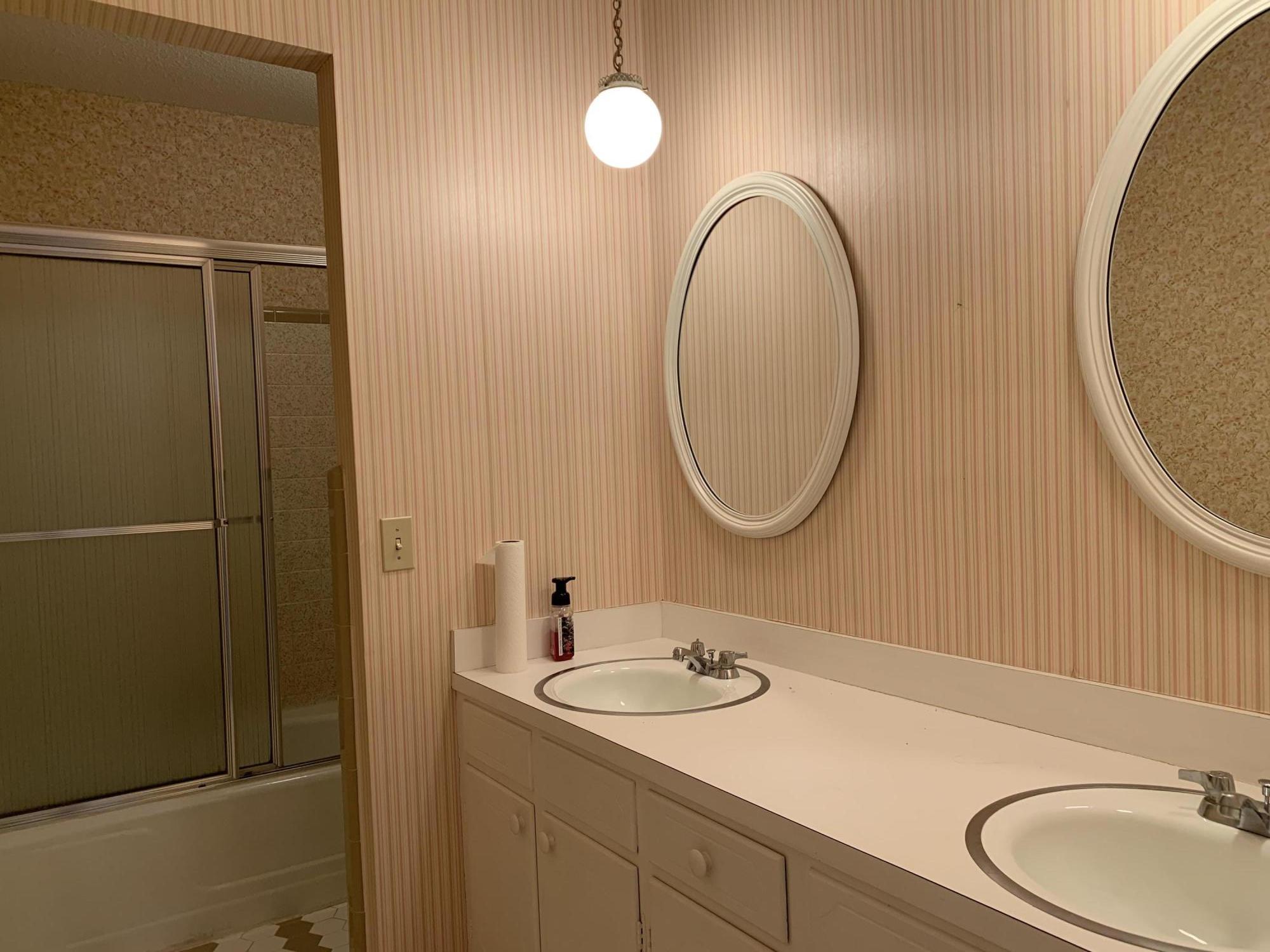 2822 Wofford Road Charleston, SC 29414 - Photo 20 of 32 Bath4