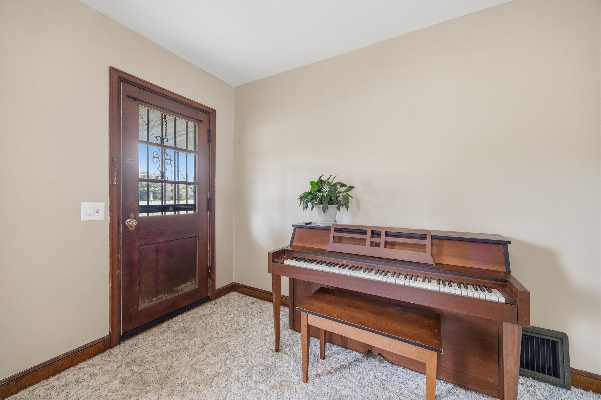 4018 East Rotamer Road Janesville, WI 53546 - Photo 5 of 76
