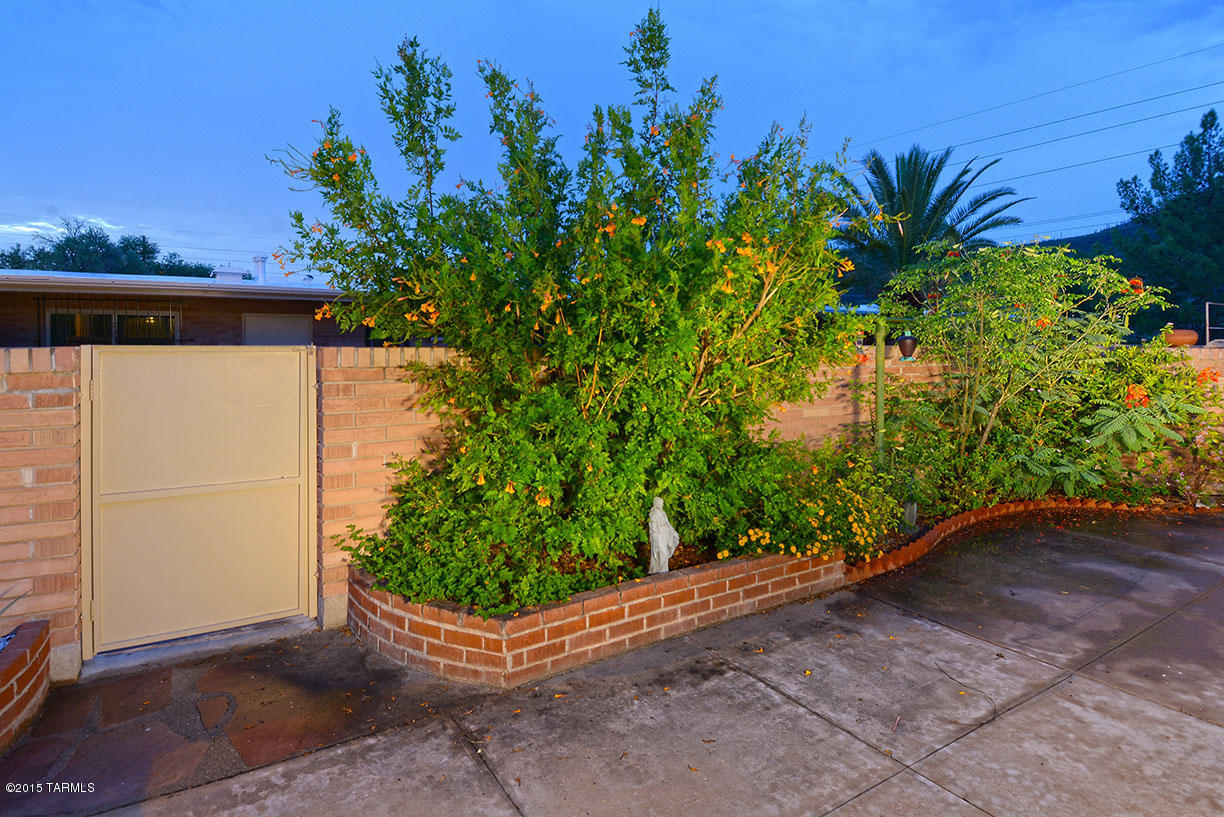 1928 West Anklam Road, Unit 14 Tucson, AZ 85745 - Photo 19 of 20