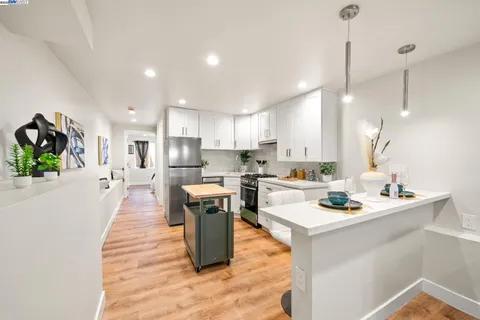 $750,000 | 857 McElroy Street, Oakland, CA 94607