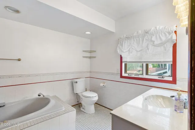 $335,000 | 431 Delaware Avenue, Bethlehem, NY 12054