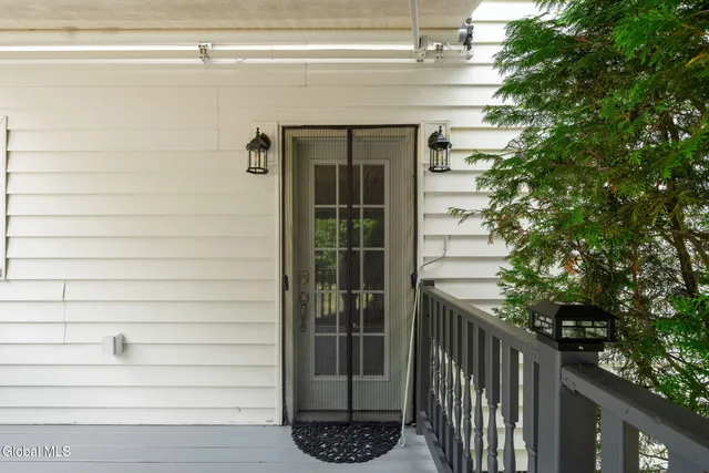 $335,000 | 431 Delaware Avenue, Bethlehem, NY 12054