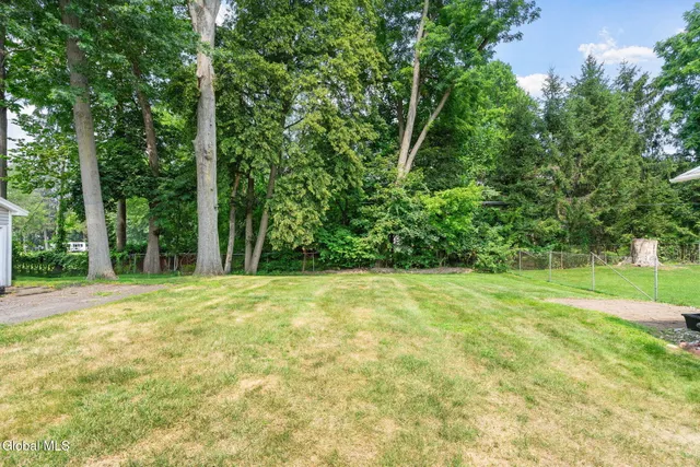 $335,000 | 431 Delaware Avenue, Bethlehem, NY 12054