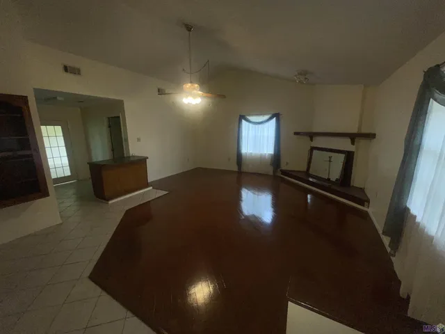 $180,900 | 6822 Oak Park Drive, Baton Rouge, LA 70812