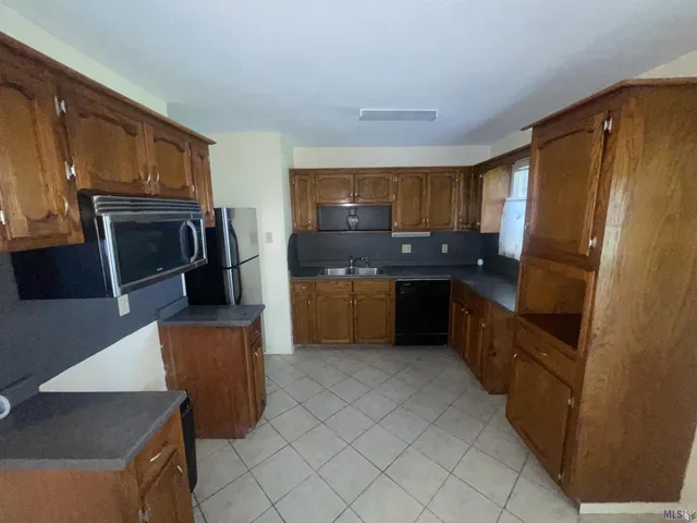 $180,900 | 6822 Oak Park Drive, Baton Rouge, LA 70812