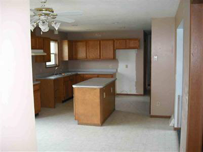 3377 South Irish Road Davison, MI 48423 - Photo 10 of 14 20196642-9.JPG