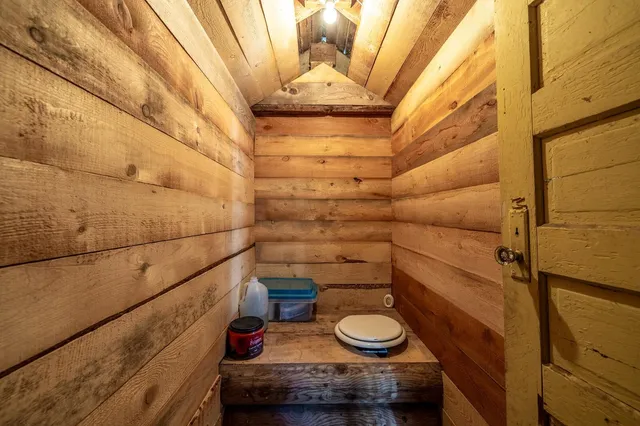 $199,900 | 10486 Casper Mountain Road, Casper, WY 82601