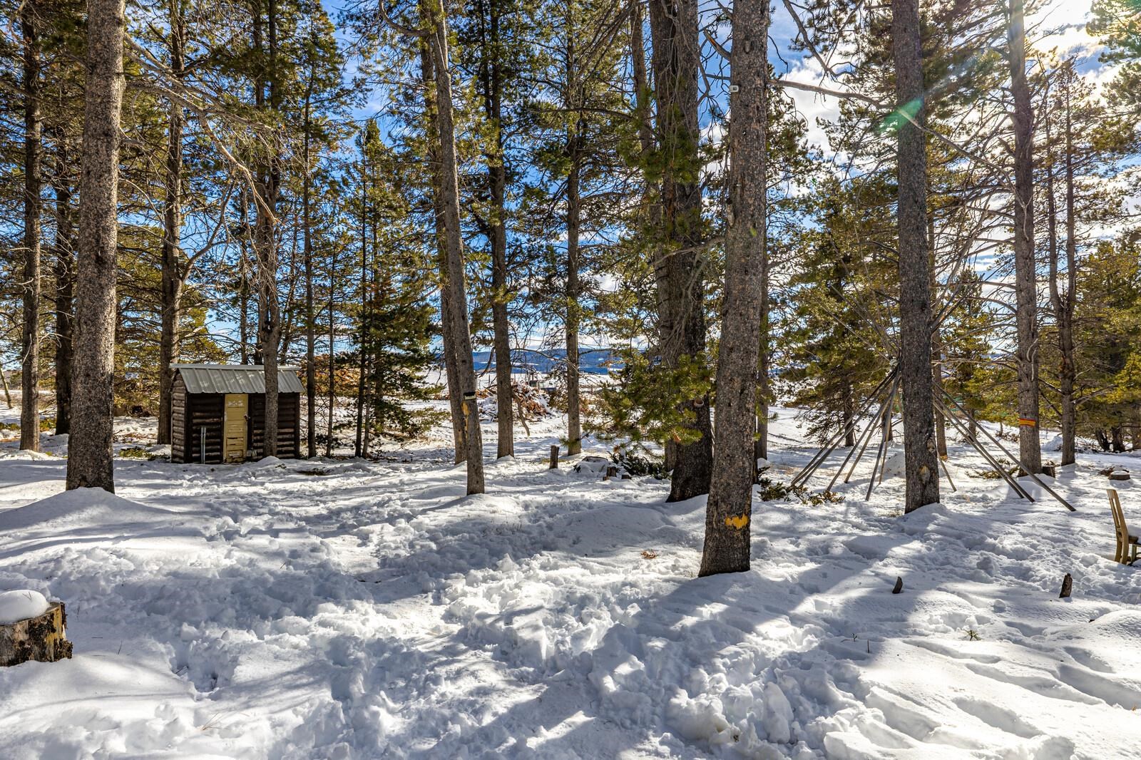 10486 Casper Mountain Road Casper, WY 82601 - Photo 16 of 47
