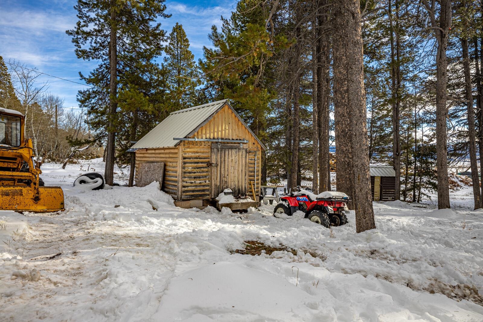 10486 Casper Mountain Road Casper, WY 82601 - Photo 17 of 47