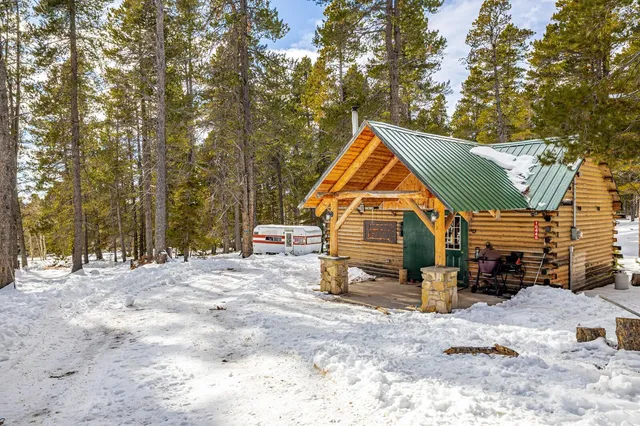 $199,900 | 10486 Casper Mountain Road, Casper, WY 82601