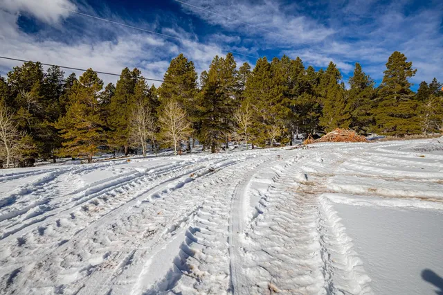 $199,900 | 10486 Casper Mountain Road, Casper, WY 82601