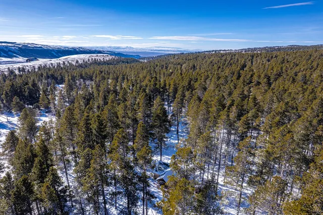 $199,900 | 10486 Casper Mountain Road, Casper, WY 82601