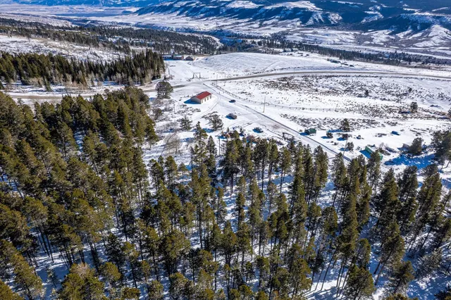 $199,900 | 10486 Casper Mountain Road, Casper, WY 82601