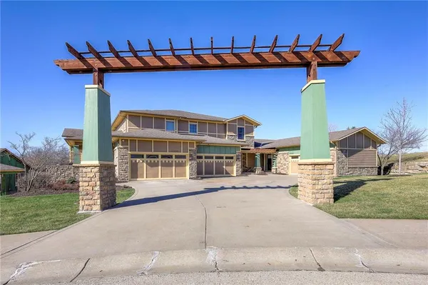 $507,000 | 15924 Buena Vista Street, Overland Park, KS 66085