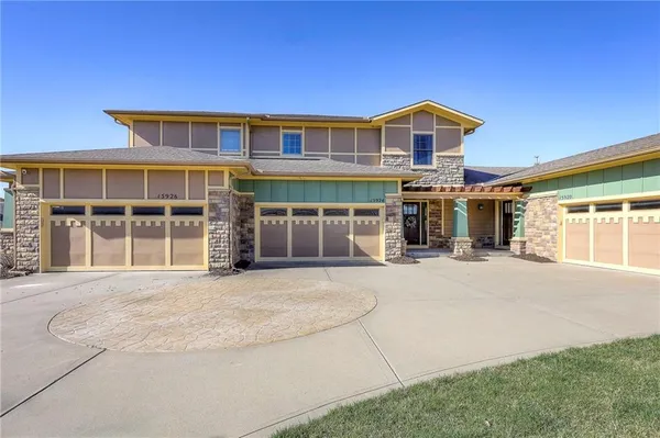 $507,000 | 15924 Buena Vista Street, Overland Park, KS 66085