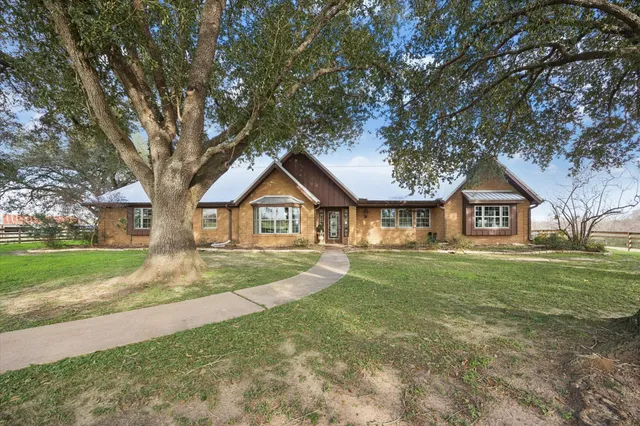 $1,300,000 | 3076 Sagebrush Lane, Sealy, TX 77474