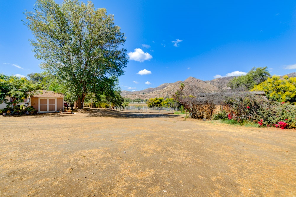 15621 El Monte Road Lakeside, CA 92040 - Photo 11 of 24