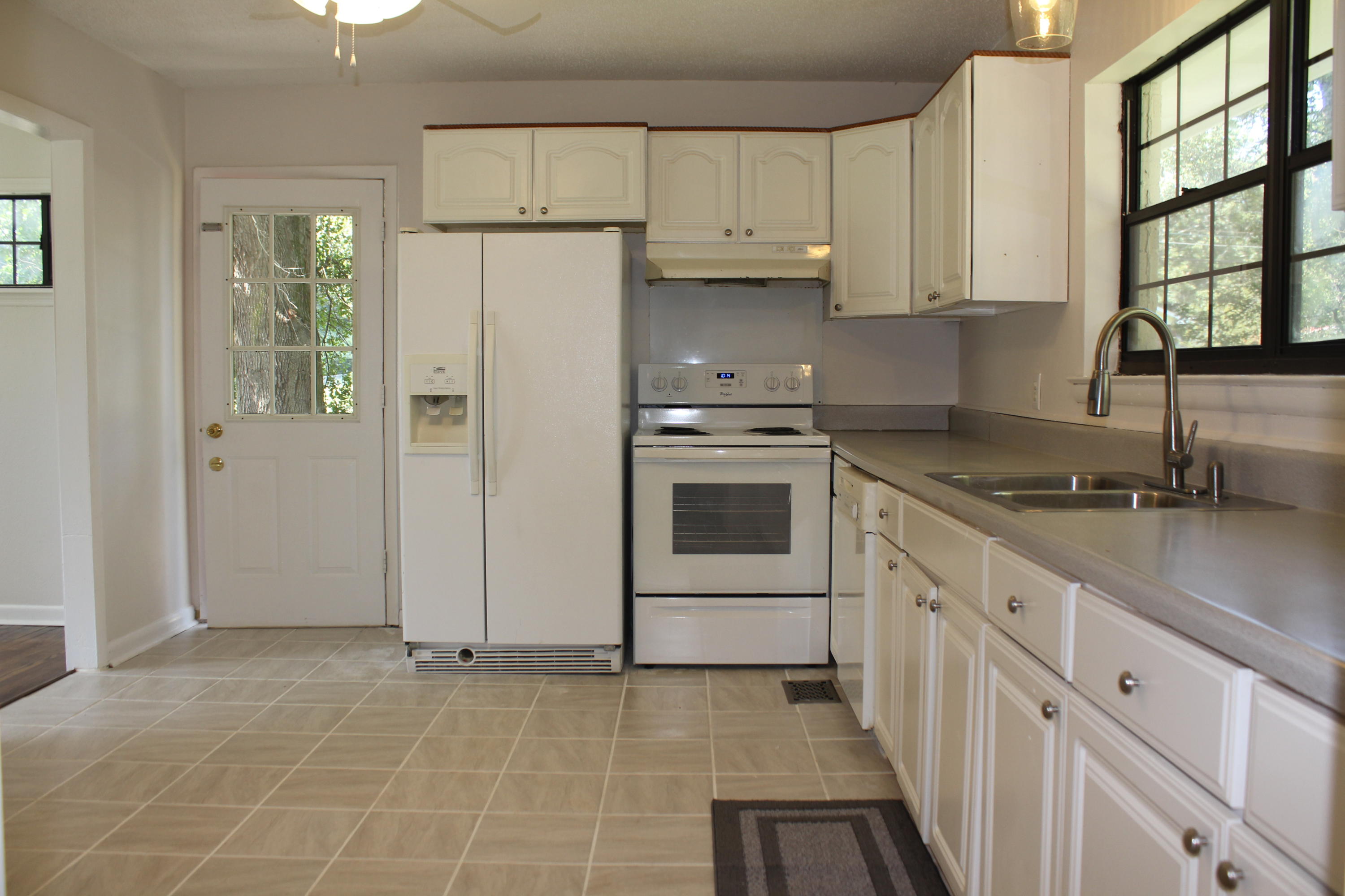 90 Frawley Road Chattanooga, TN 37412 - Photo 2 of 29 IMG_4470