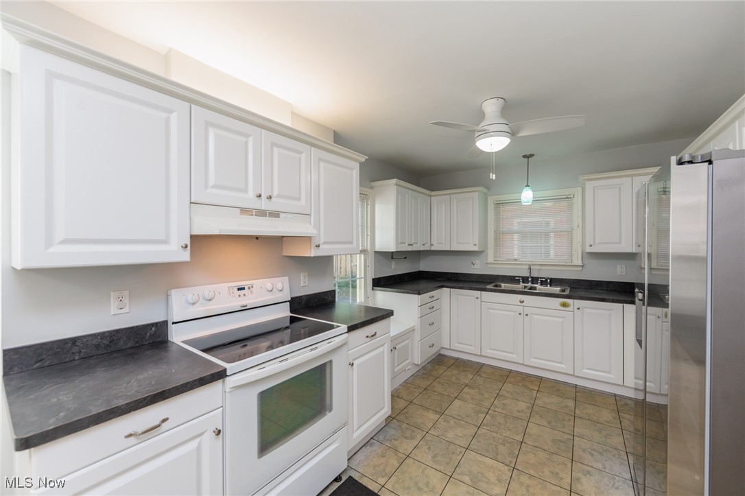 2551 Ashurst Road University Heights, OH 44118 - Photo 21 of 50