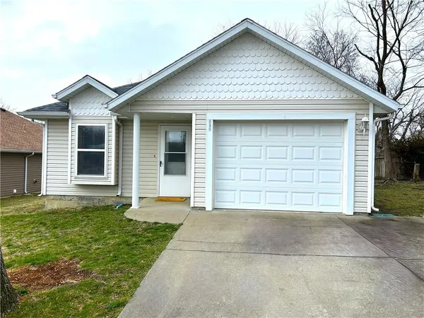 $163,900 | 610 West Ashland Street, Nevada, MO 64772