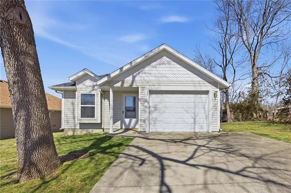 $163,900 | 610 West Ashland Street, Nevada, MO 64772