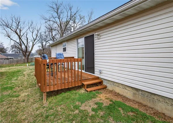 $163,900 | 610 West Ashland Street, Nevada, MO 64772