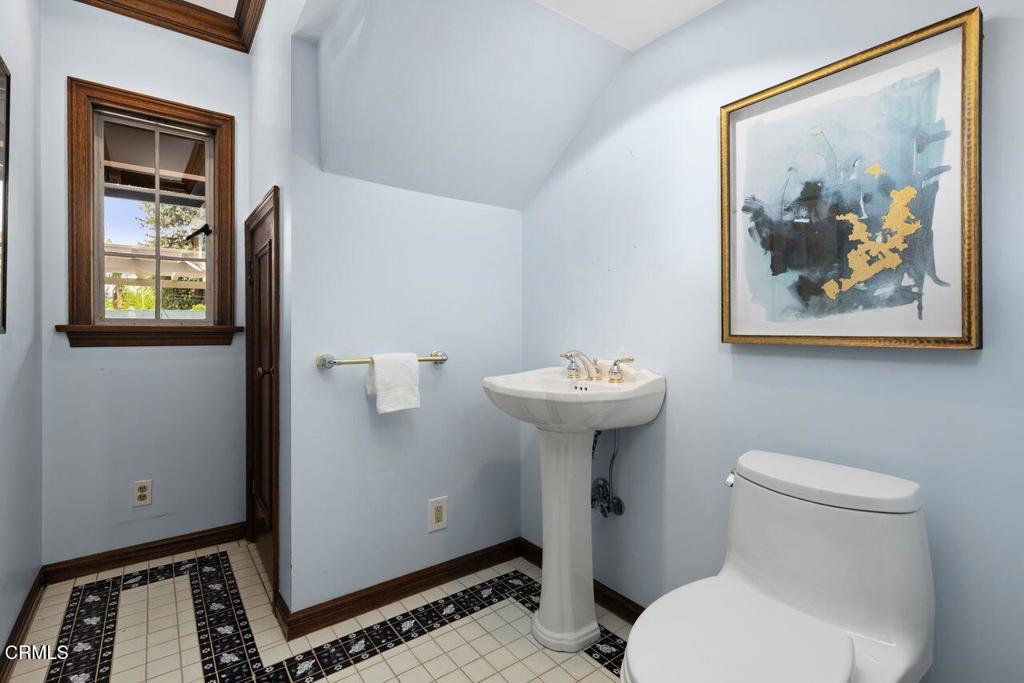 1523 Chelsea Road San Marino, CA 91108 - Photo 24 of 48 26_12046470_187484_187484-EI-139