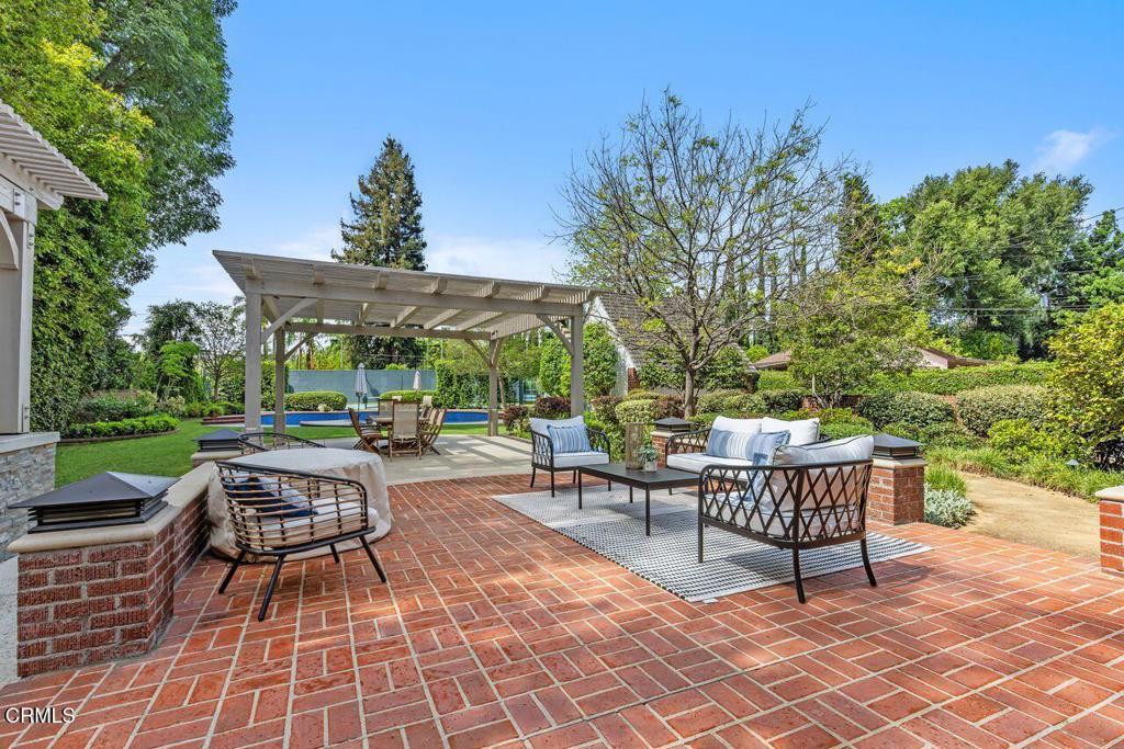 1523 Chelsea Road San Marino, CA 91108 - Photo 38 of 48 40_12046488_187484_187484-EI-157