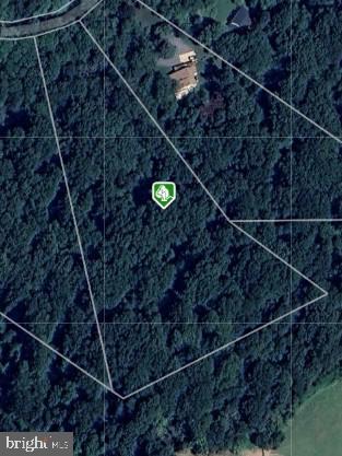 1160 Day Road Sykesville, MD 21784 - Photo 1 of 10 a backyard of a house