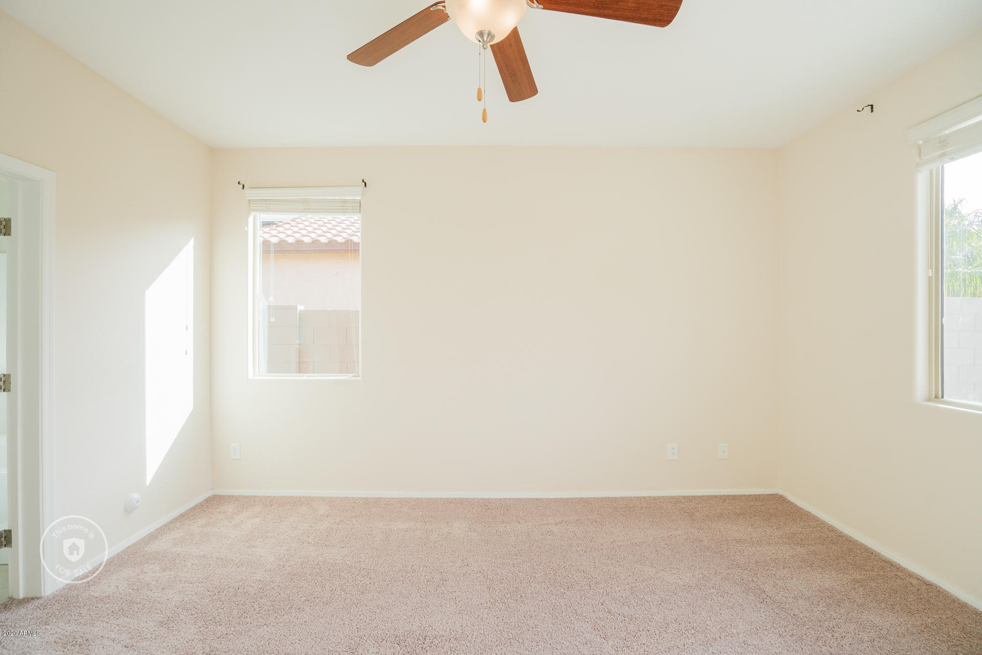16125 West Almeria Road Goodyear, AZ 85395 - Photo 4 of 20 photo_04