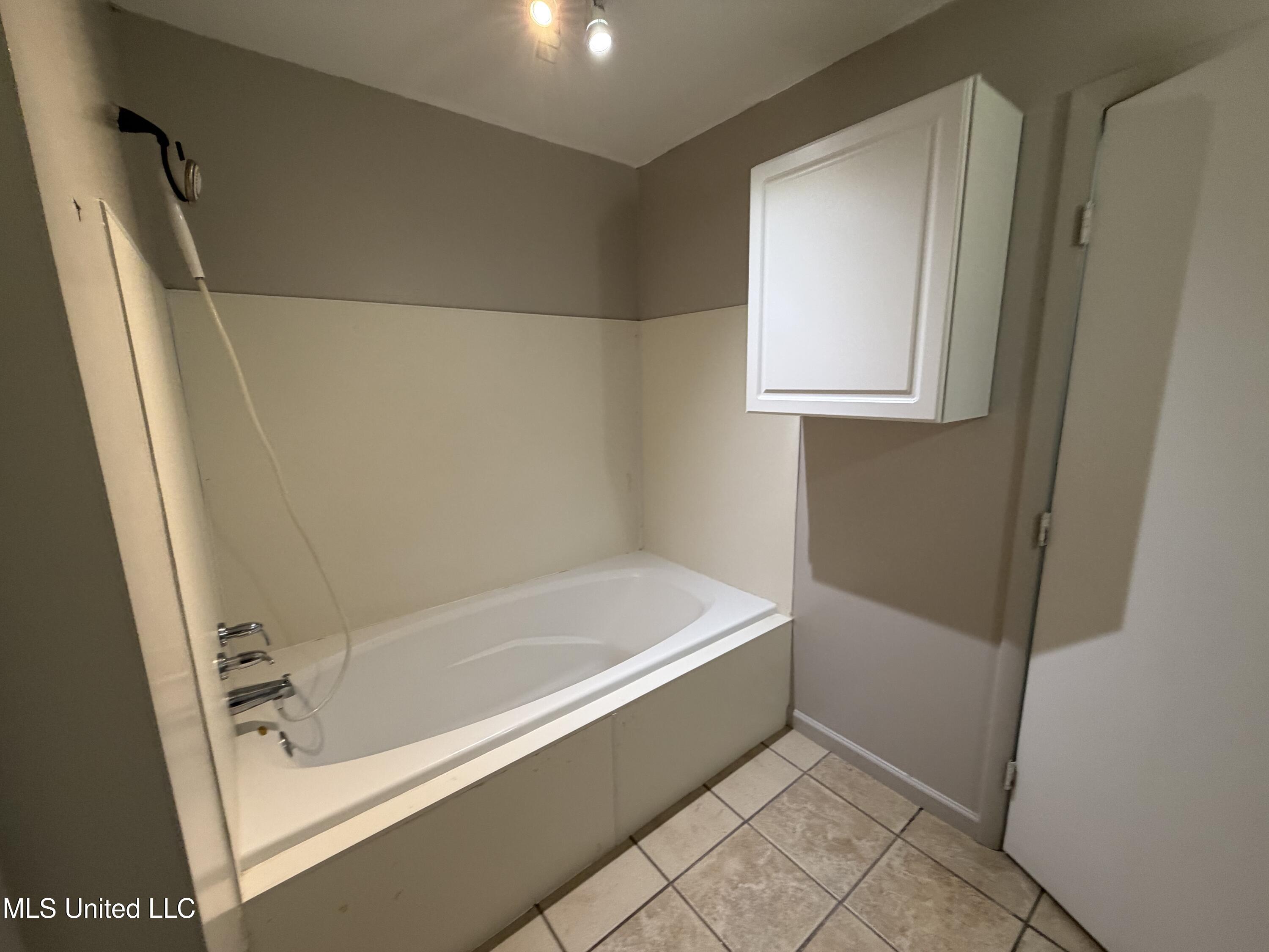 4337 Terrace Drive Moss Point, MS 39563 - Photo 7 of 18 IMG_3592