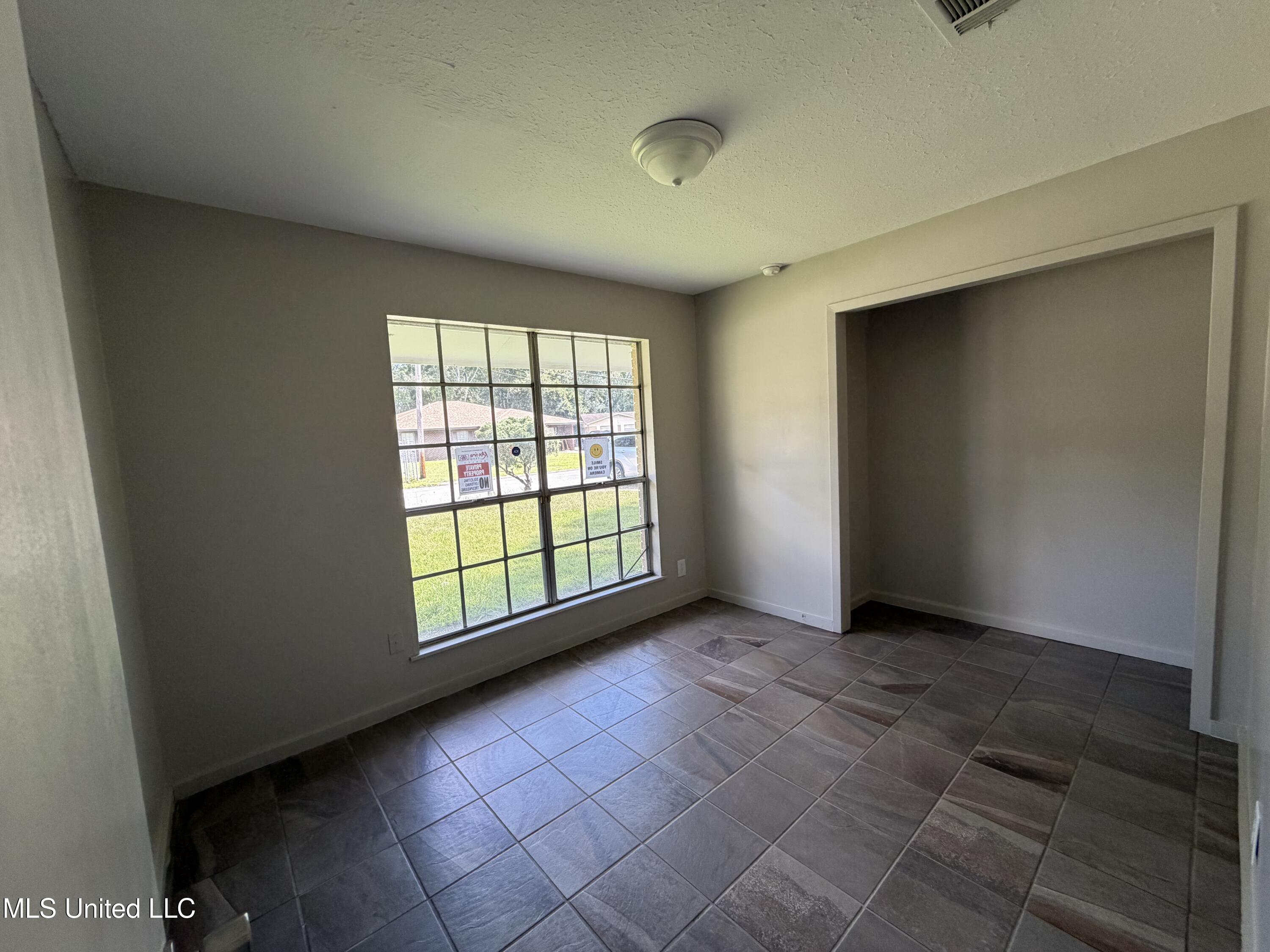 4337 Terrace Drive Moss Point, MS 39563 - Photo 10 of 18 IMG_3600